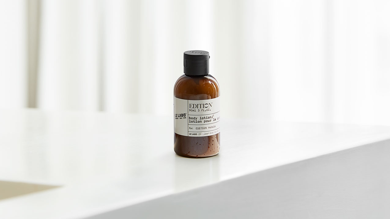 Loción corporal de viaje Le Labo